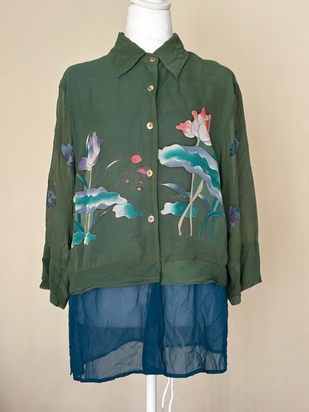 Citron Santa Monica Vintage Silk Button - down  Blouse Size Medium